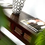 La فندق 3*