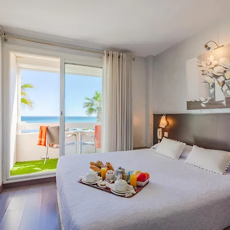 Hotell La 3*
