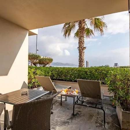 La Hotell